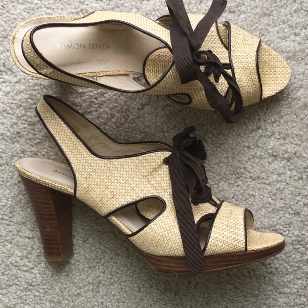RAMON TENZA Tan Peep Toe Lace Up Heels Size 9.5 M